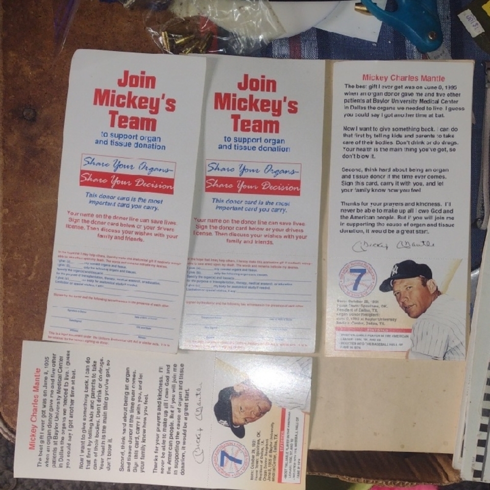 Mickey Mantle Organ Donation Cards& Brochures(3)